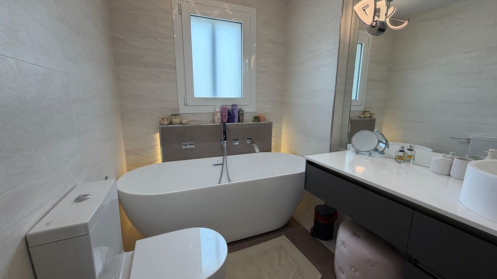 2 soverom Leilighet til salgs i Calpe / Calp med svømmebasseng garasje - € 575 000 (Ref: 9643717)