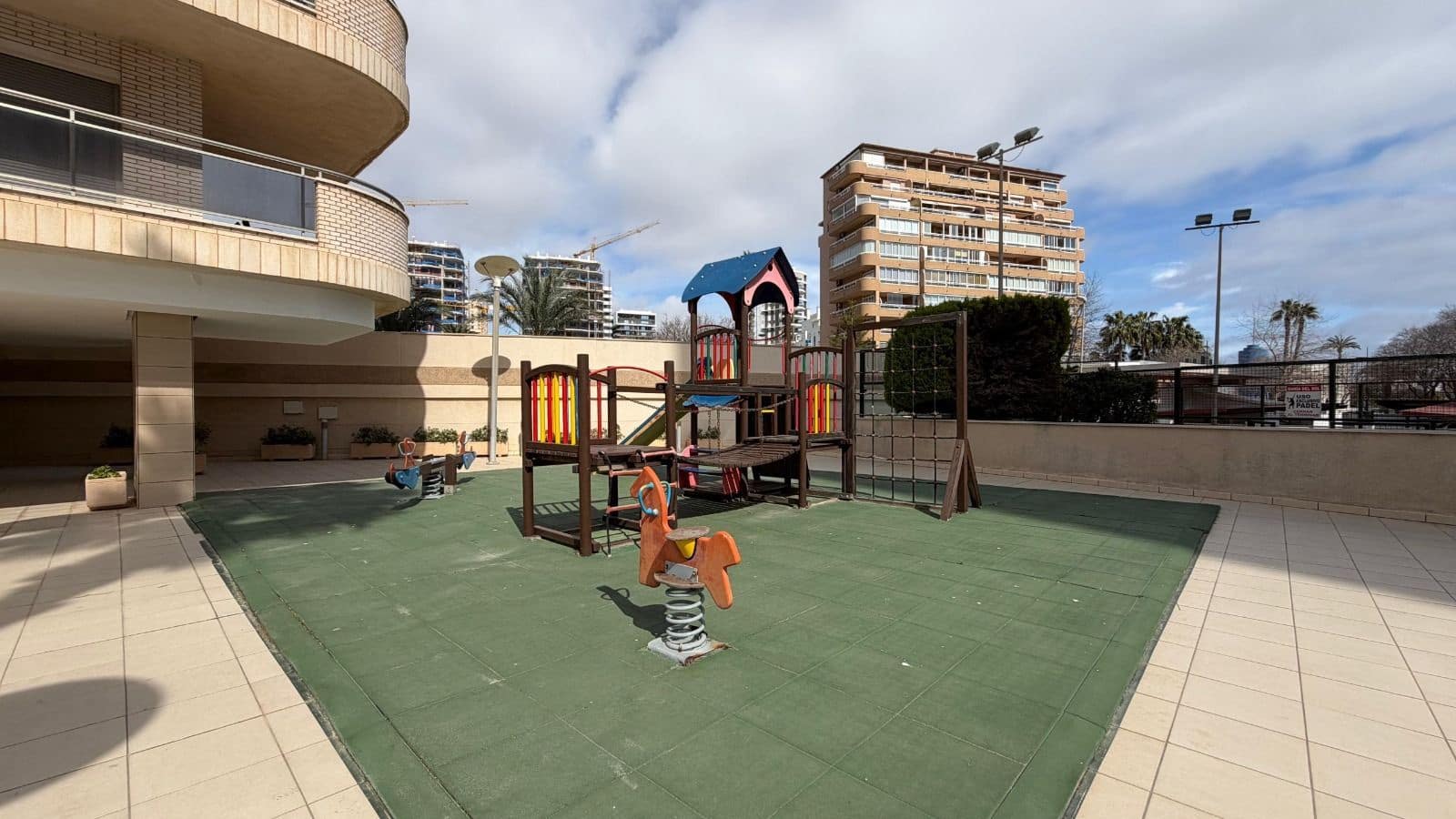 2 soverom Leilighet til salgs i Calpe / Calp med svømmebasseng garasje - € 575 000 (Ref: 9643717)