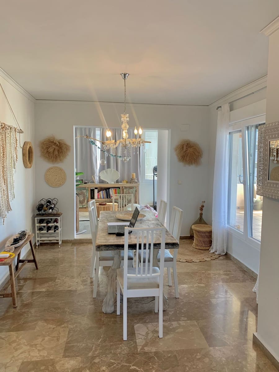 2 bedroom Apartment for sale in Calpe / Calp with pool garage - € 498,000 (Ref: 9647656)