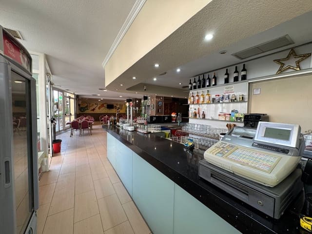 Kommersiell til salgs i Calpe / Calp - € 250 000 (Ref: 9714467)