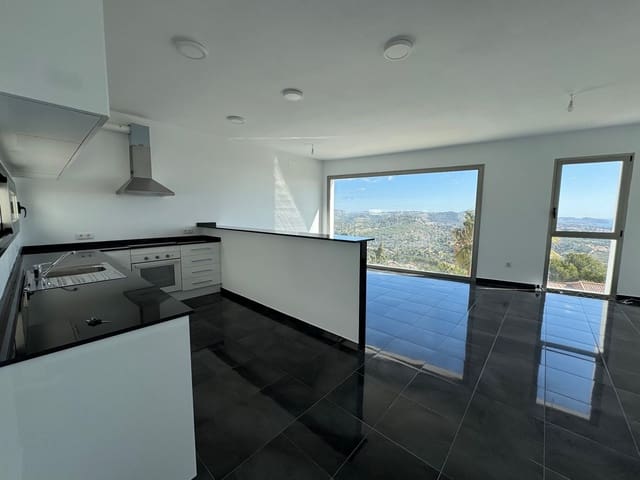 5 makuuhuone Bungalow myytävänä paikassa Calpe / Calp mukana uima-altaan 
autotalli - 568 500 € (Ref: 9751576)