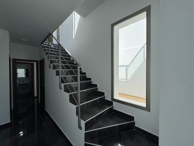 5 makuuhuone Bungalow myytävänä paikassa Calpe / Calp mukana uima-altaan 
autotalli - 568 500 € (Ref: 9751576)