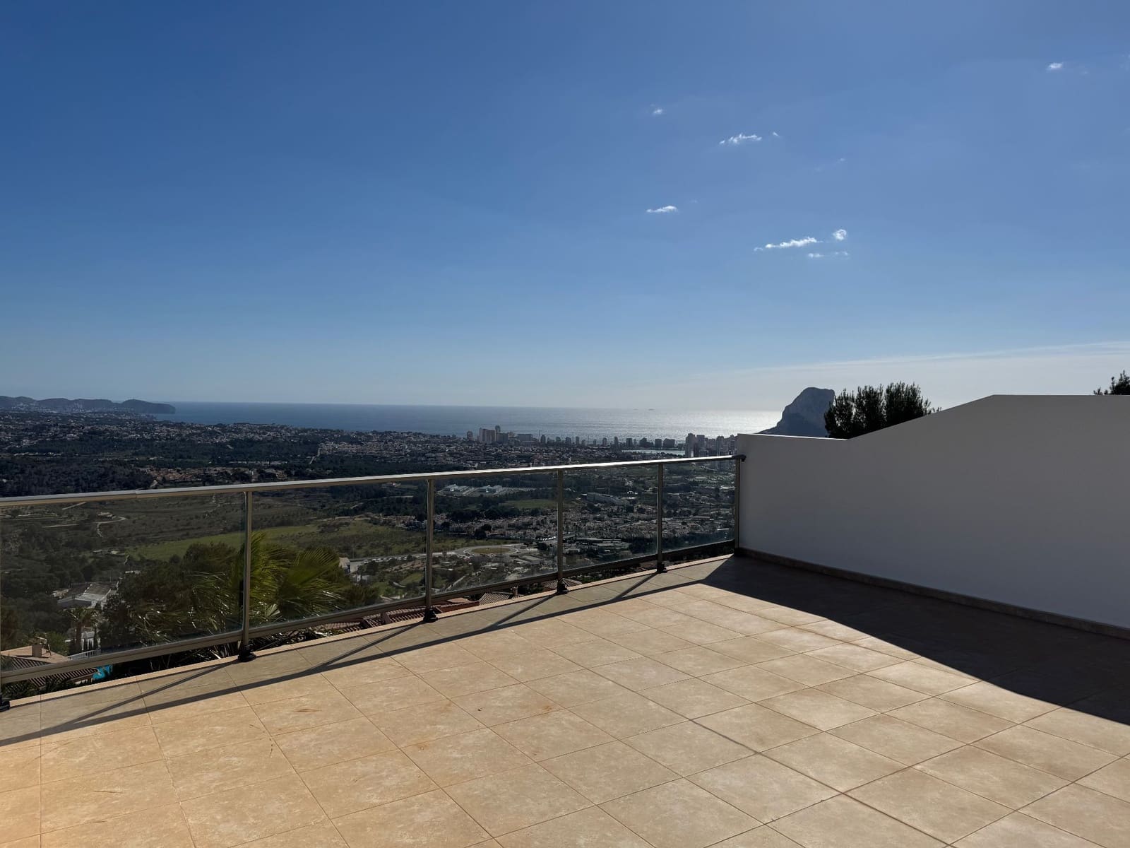 5 makuuhuone Bungalow myytävänä paikassa Calpe / Calp mukana uima-altaan 
autotalli - 568 500 € (Ref: 9751576)