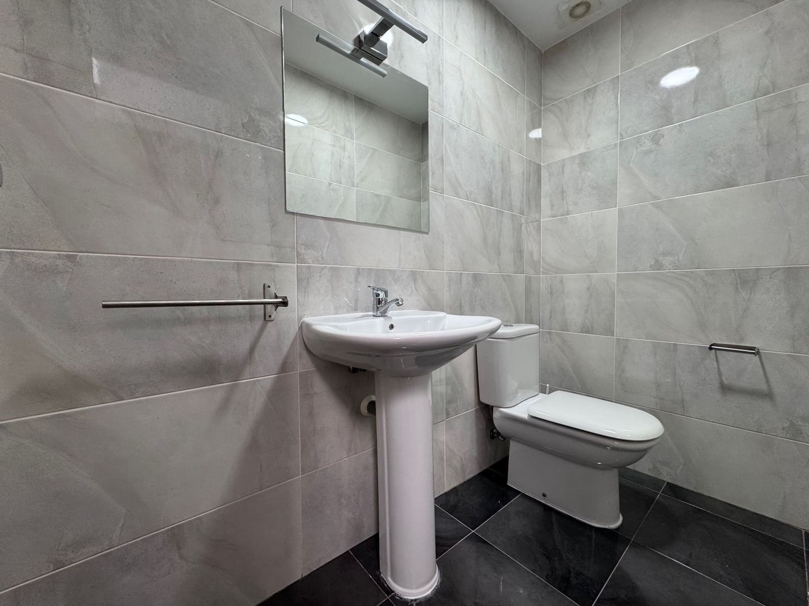 5 makuuhuone Bungalow myytävänä paikassa Calpe / Calp mukana uima-altaan 
autotalli - 568 500 € (Ref: 9751576)