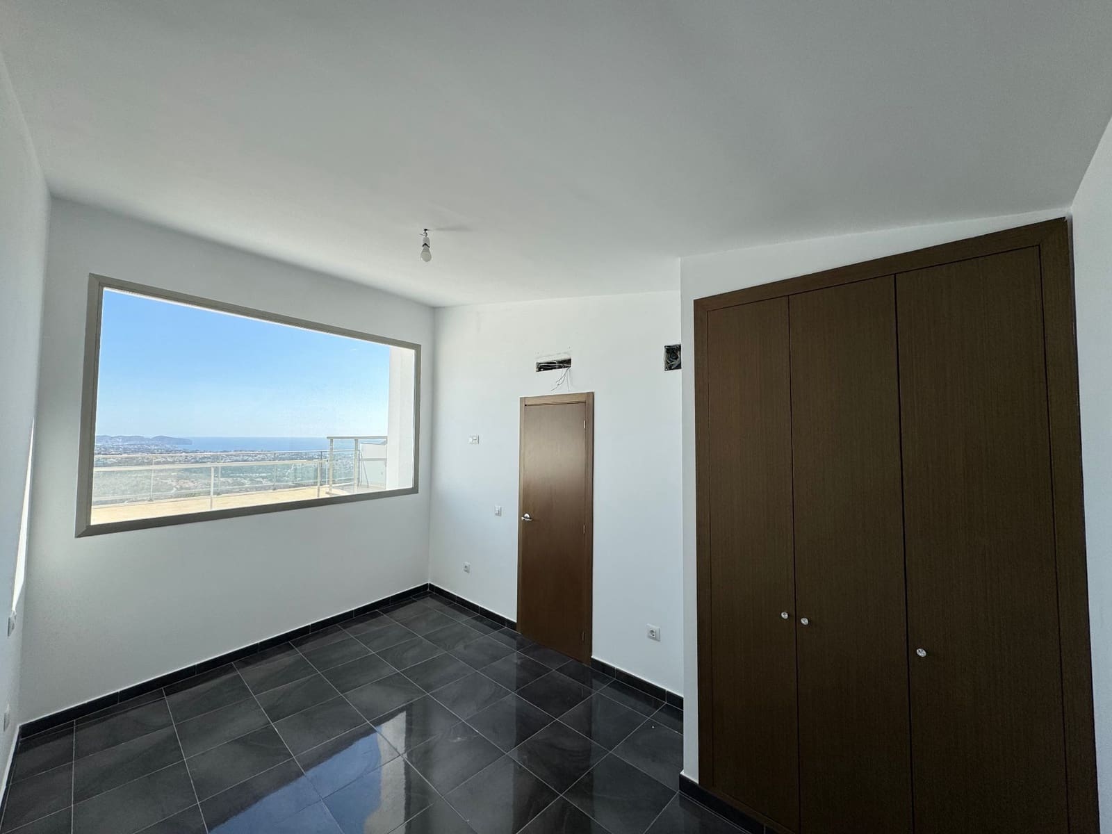 5 makuuhuone Bungalow myytävänä paikassa Calpe / Calp mukana uima-altaan 
autotalli - 568 500 € (Ref: 9751576)