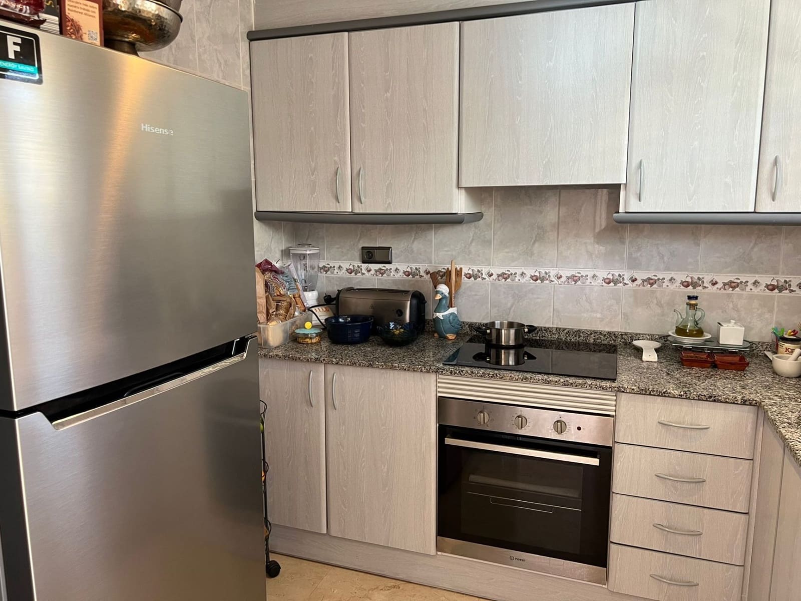 2 sovrum Lägenhet att hyra i Calpe / Calp med garage - 1 300 € (Ref: 9751577)