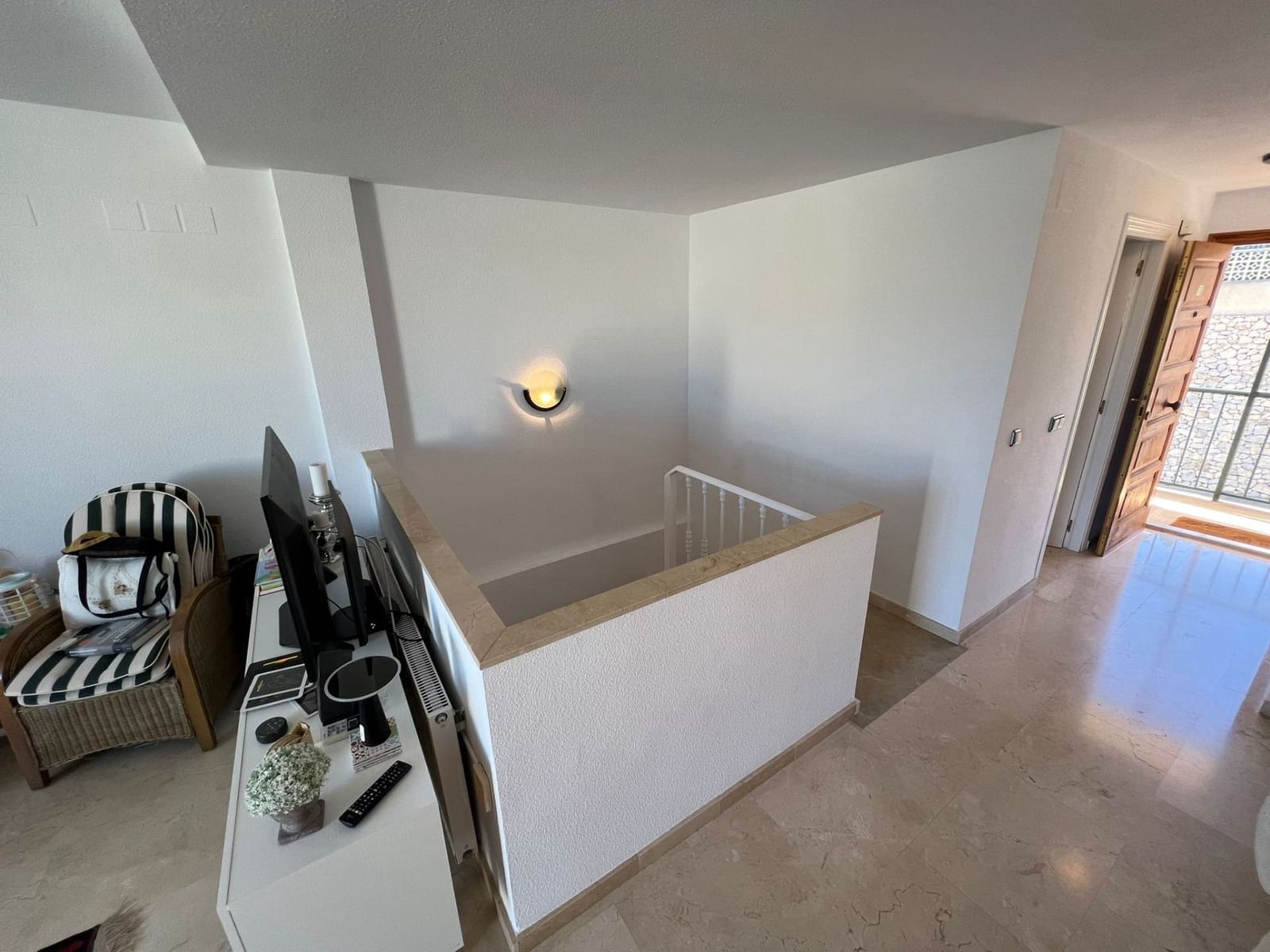 2 sovrum Lägenhet att hyra i Calpe / Calp med garage - 1 300 € (Ref: 9751577)