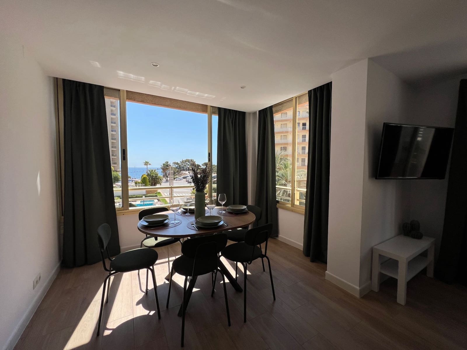 2 soverom Leilighet til leie i Calpe / Calp med svømmebasseng - € 875 (Ref: 9794041)