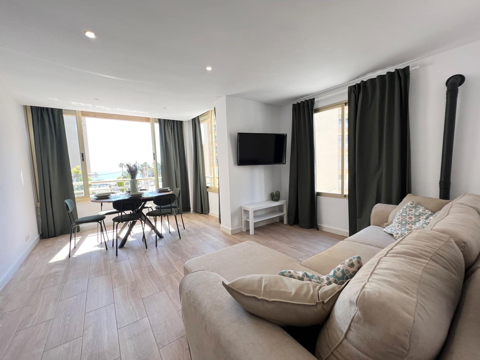 2 soverom Leilighet til leie i Calpe / Calp med svømmebasseng - € 875 (Ref: 9794041)