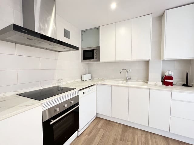 2 soveværelse Lejlighed til leje i Levante - Playa Fossa, Calpe / Calp med swimmingpool - € 875 (Ref: 9794041)