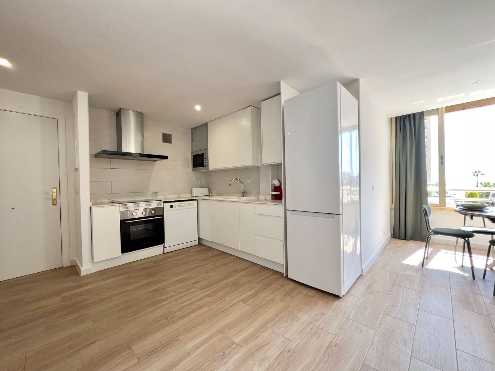 2 soverom Leilighet til leie i Calpe / Calp med svømmebasseng - € 875 (Ref: 9794041)