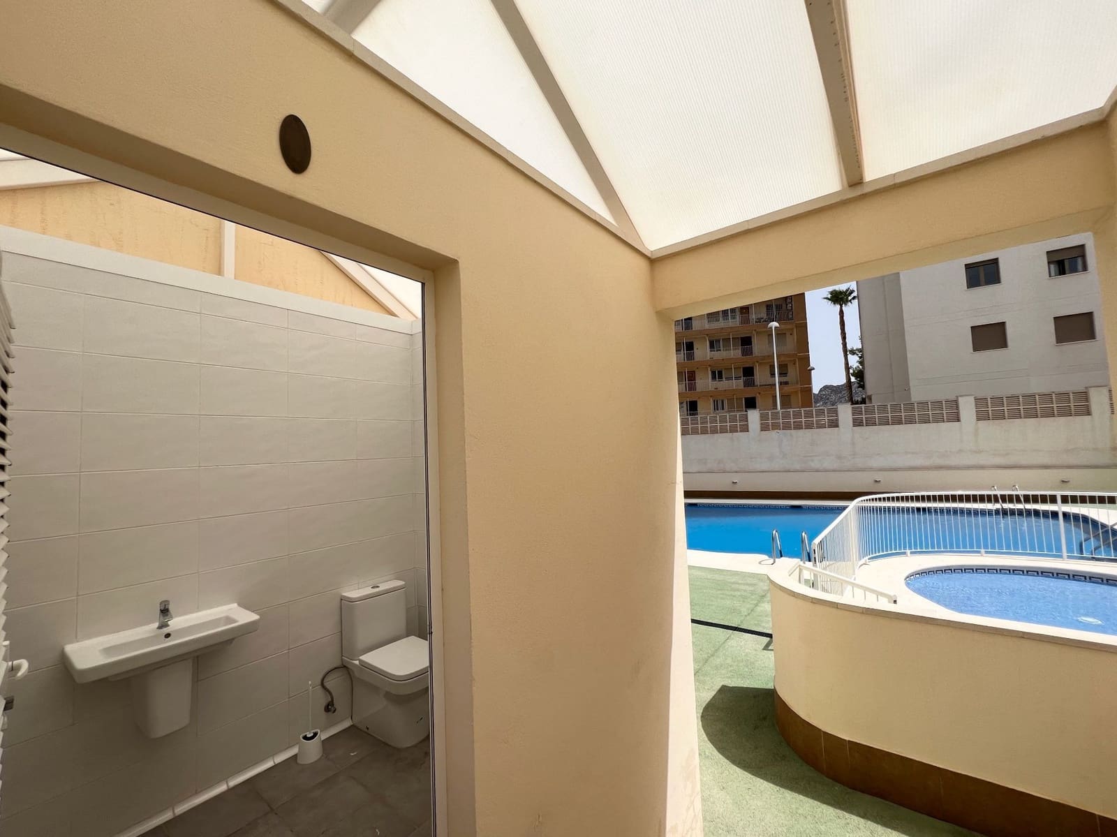 2 soverom Leilighet til leie i Calpe / Calp med svømmebasseng - € 875 (Ref: 9794041)