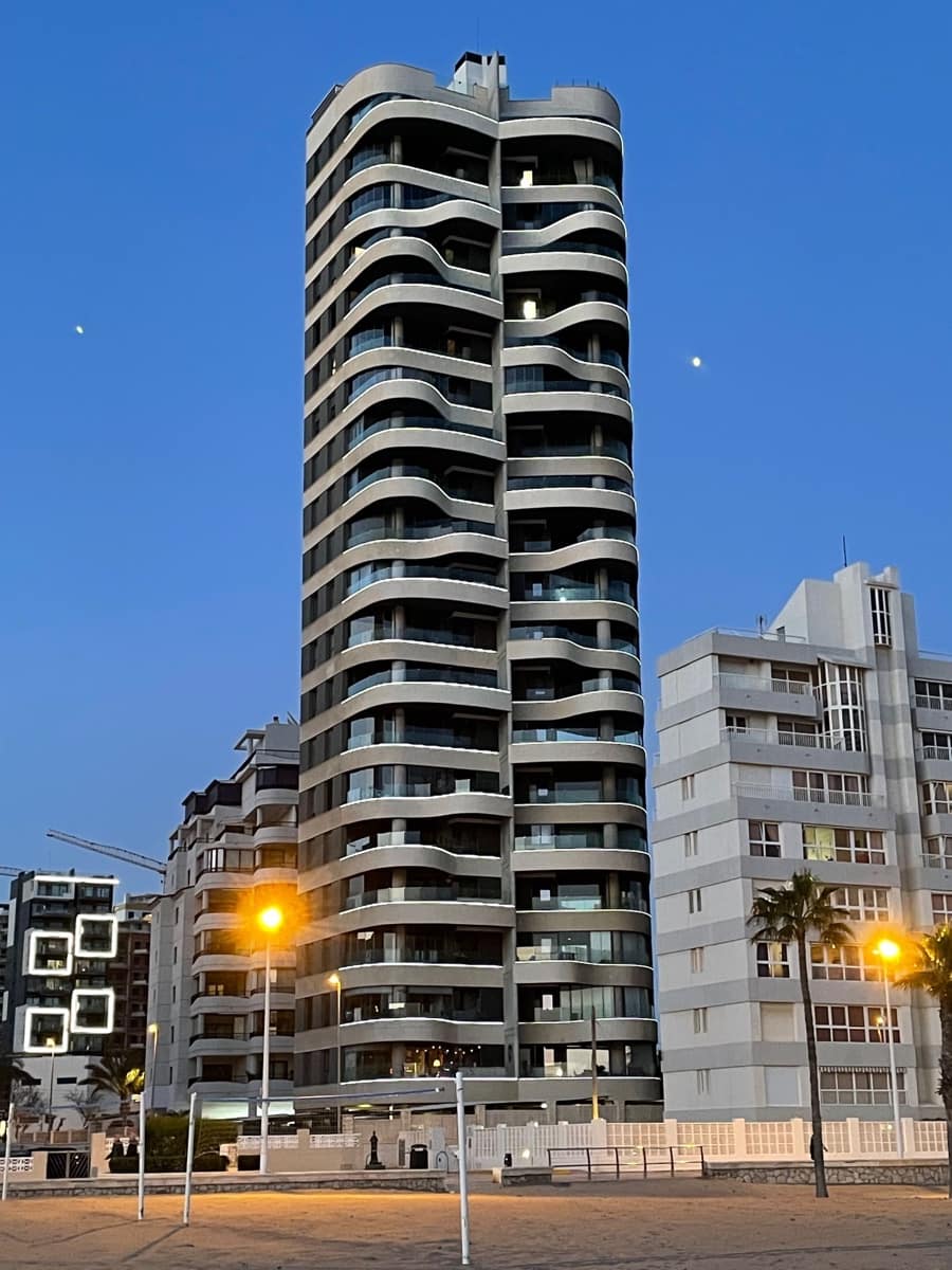 2 soverom Leilighet til leie i Calpe / Calp med svømmebasseng garasje - € 2 600 (Ref: 9796126)