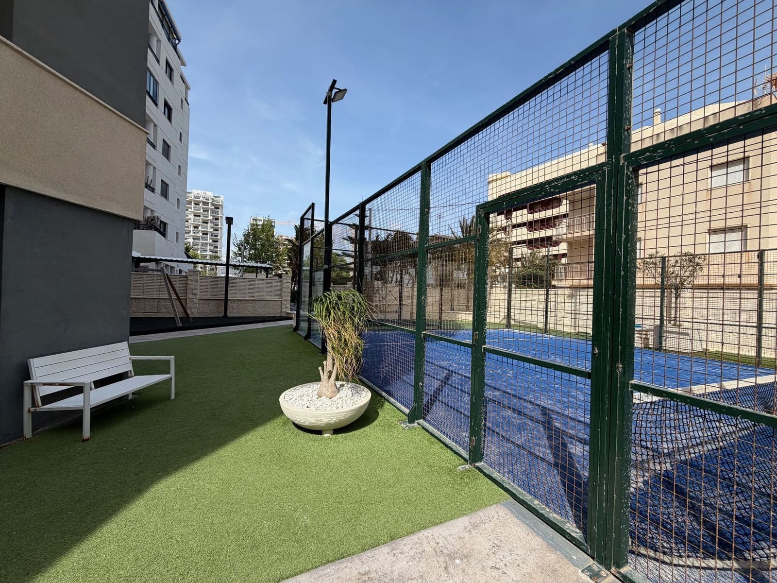 2 soverom Leilighet til leie i Calpe / Calp med svømmebasseng garasje - € 2 600 (Ref: 9796126)
