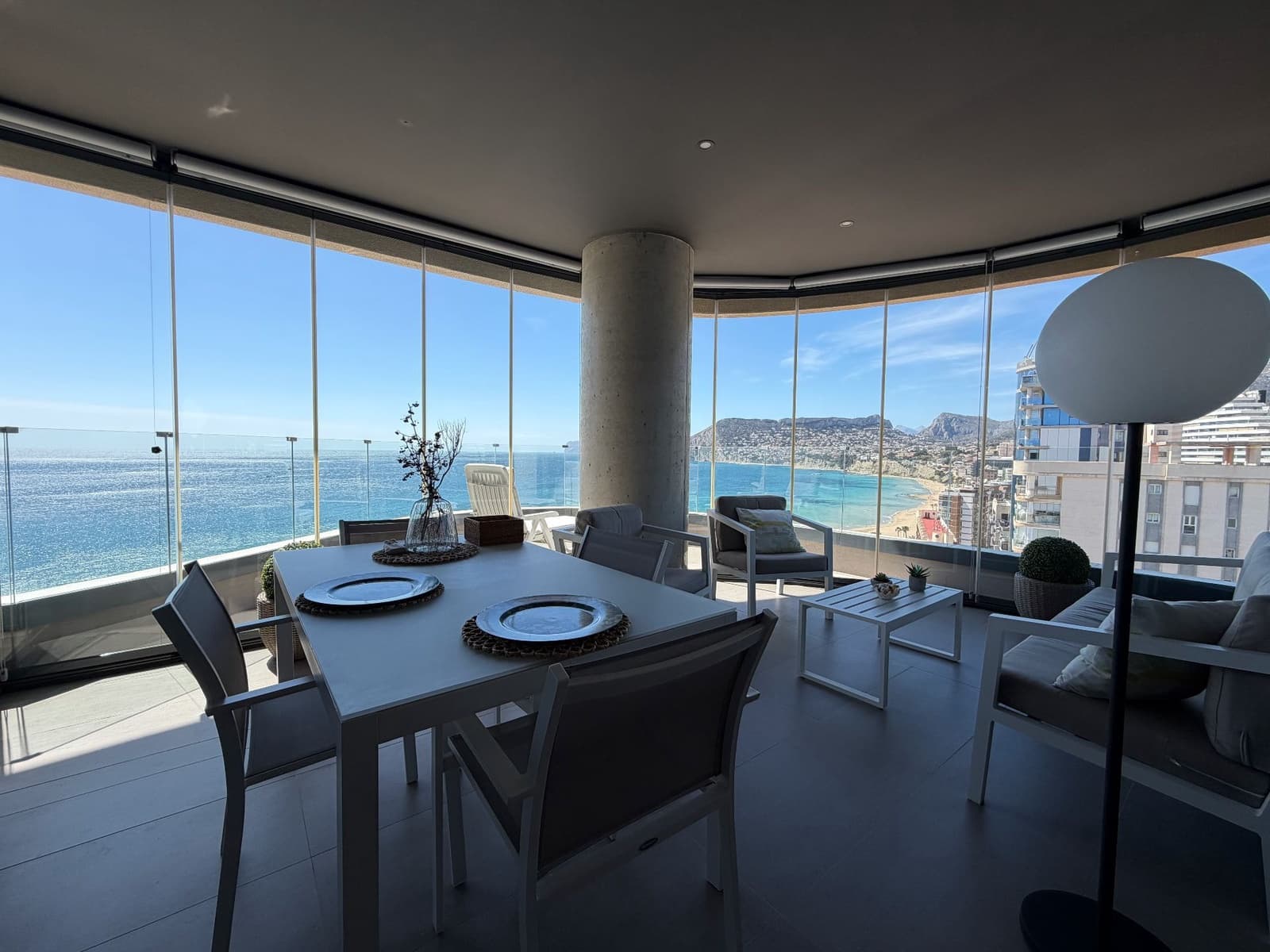 2 soverom Leilighet til leie i Calpe / Calp med svømmebasseng garasje - € 2 600 (Ref: 9796126)