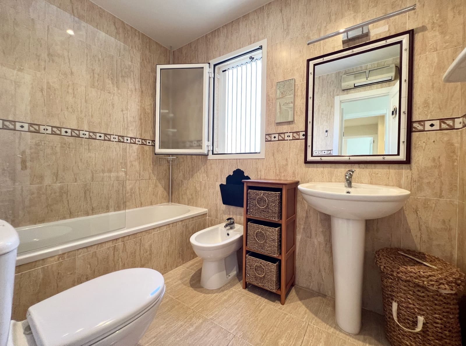 2 bedroom Apartment for sale in Calpe / Calp with pool garage - € 320,000 (Ref: 9830617)
