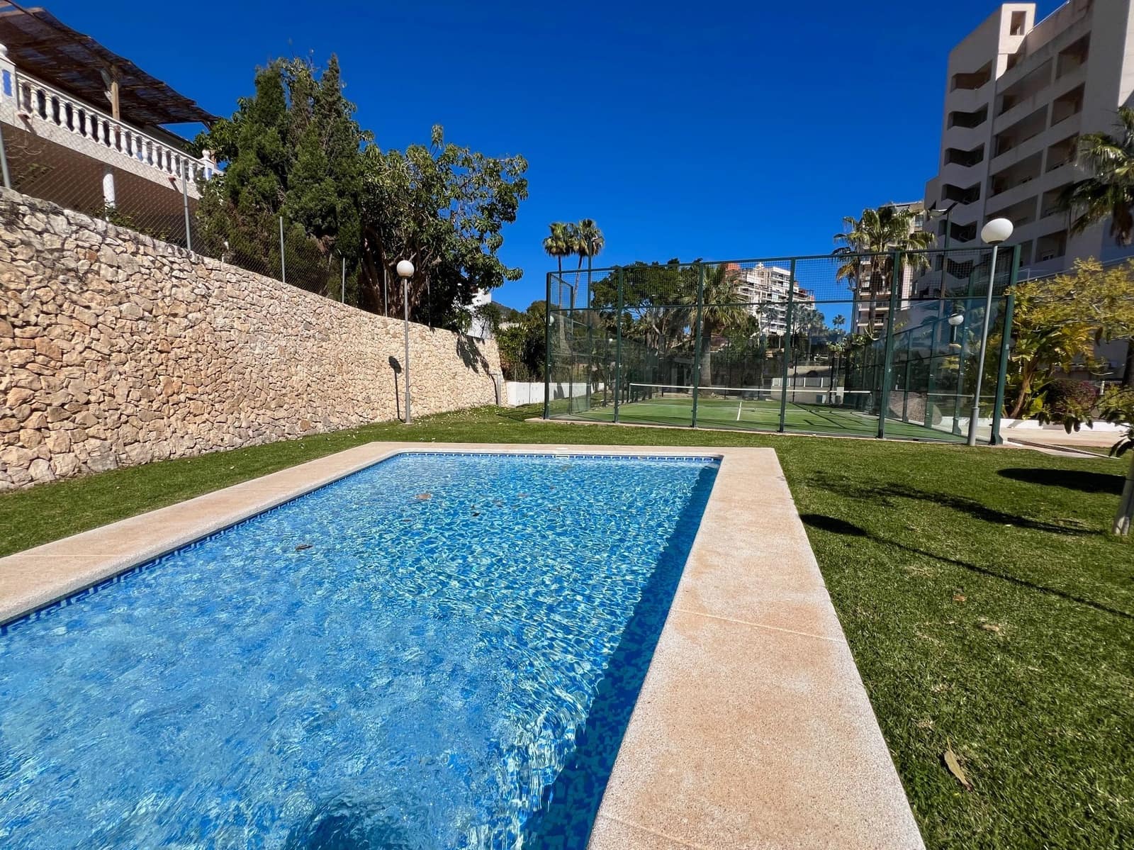 2 bedroom Apartment for sale in Calpe / Calp with pool garage - € 320,000 (Ref: 9830617)