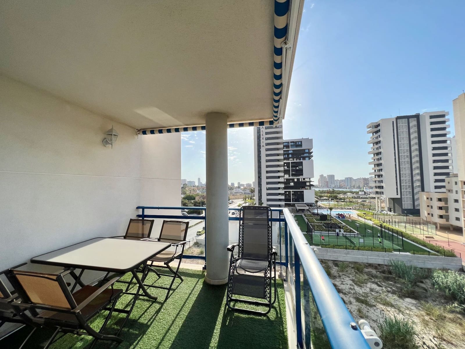 2 soverom Leilighet til leie i Calpe / Calp med svømmebasseng garasje - € 850 (Ref: 9866447)