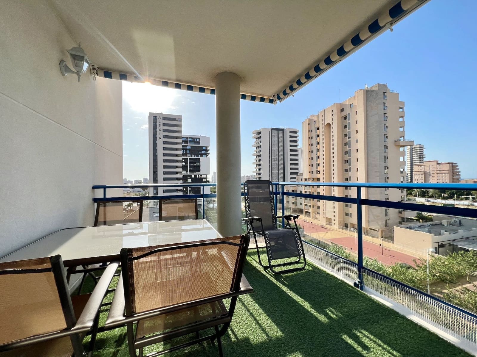 2 soverom Leilighet til leie i Calpe / Calp med svømmebasseng garasje - € 850 (Ref: 9866447)