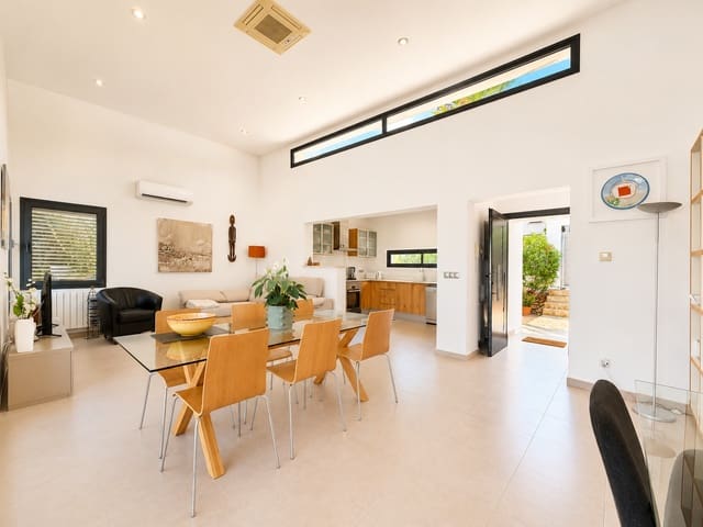 3 soverom Villa til salgs i Benissa med svømmebasseng garasje - € 925 000 (Ref: 9939308)