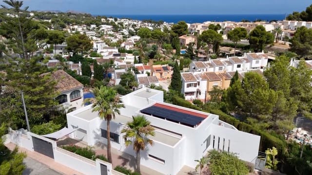 3 Zimmer Villa zu verkaufen in Benissa mit Pool Garage - 895.000 € (Ref: 9939308)