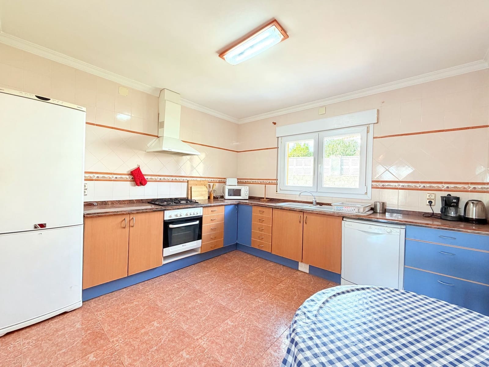 3 bedroom Villa for rent in Calpe / Calp with pool garage - € 1,500 (Ref: 9961932)