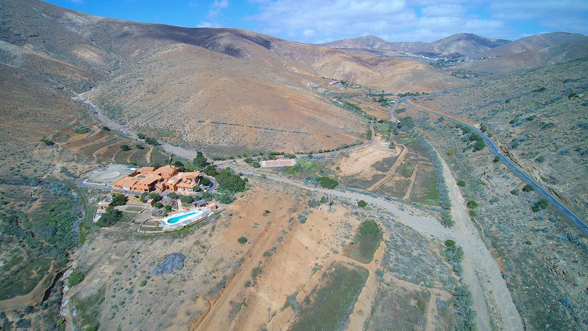 16 soveværelse Finca/Landehus til salg i Betancuria med swimmingpool garage - € 2.950.000 (Ref: 3835453)