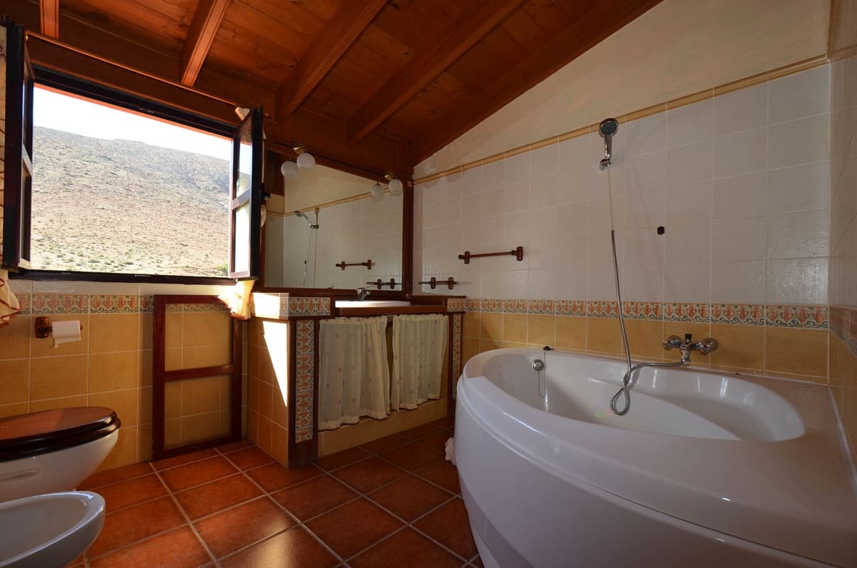 16 soveværelse Finca/Landehus til salg i Betancuria med swimmingpool garage - € 2.950.000 (Ref: 3835453)