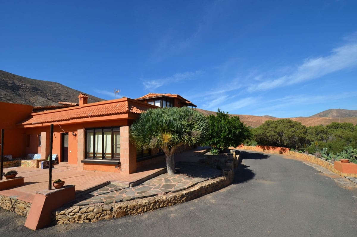 16 soveværelse Finca/Landehus til salg i Betancuria med swimmingpool garage - € 2.950.000 (Ref: 3835453)