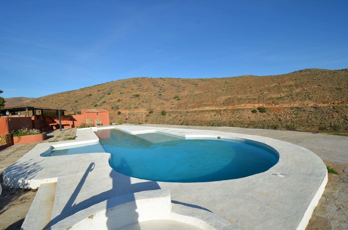 16 soveværelse Finca/Landehus til salg i Betancuria med swimmingpool garage - € 2.950.000 (Ref: 3835453)