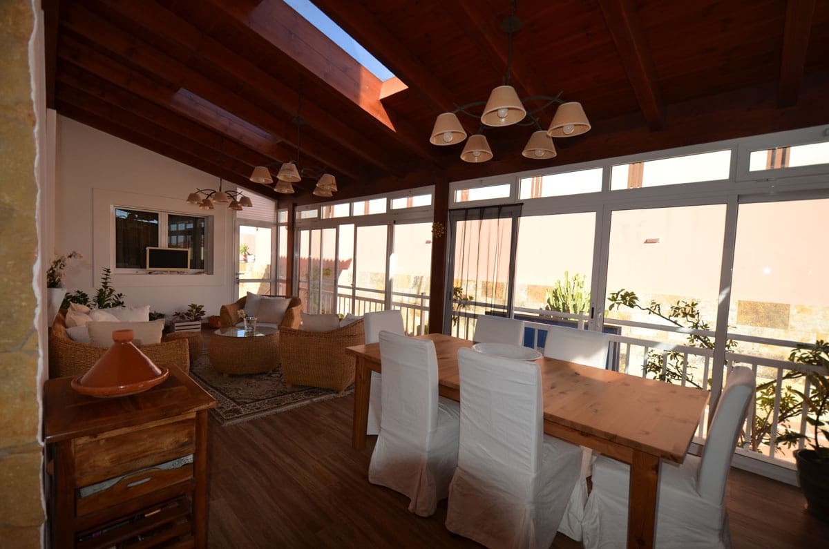 6 soveværelse Villa til salg i Puerto del Rosario med swimmingpool garage - € 590.000 (Ref: 5899498)