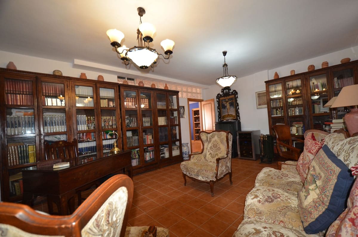 6 soveværelse Villa til salg i Puerto del Rosario med swimmingpool garage - € 590.000 (Ref: 5899498)