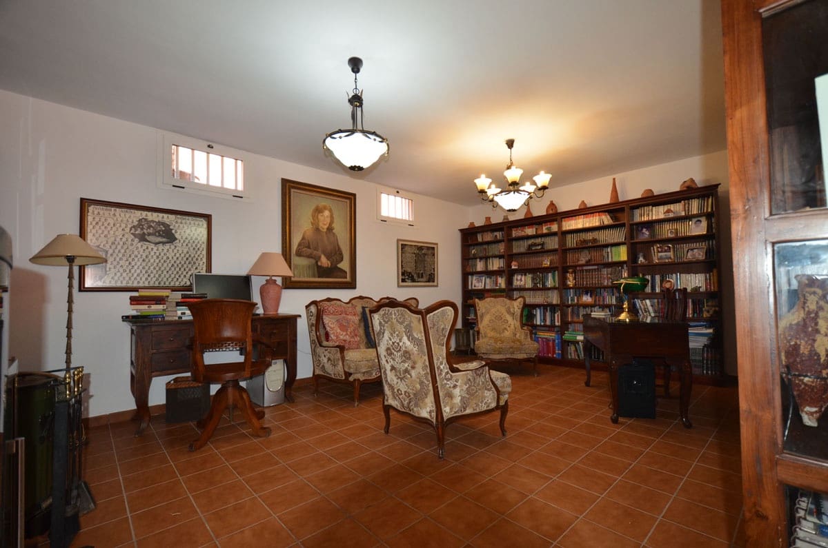 6 soveværelse Villa til salg i Puerto del Rosario med swimmingpool garage - € 590.000 (Ref: 5899498)