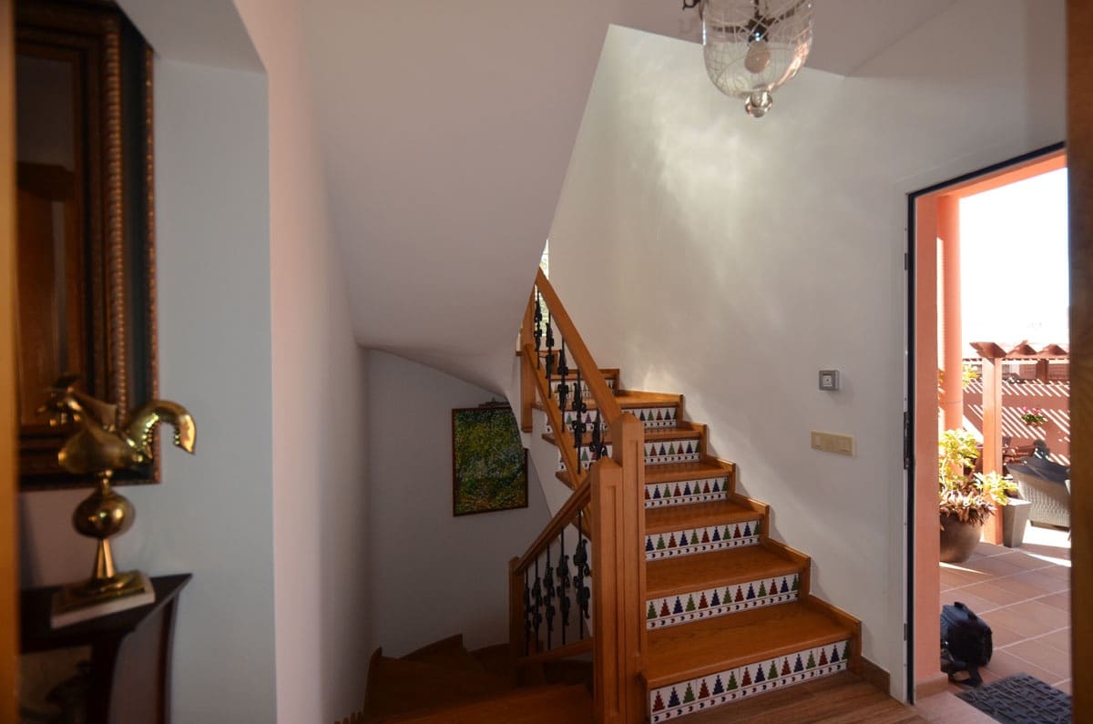 6 soveværelse Villa til salg i Puerto del Rosario med swimmingpool garage - € 590.000 (Ref: 5899498)