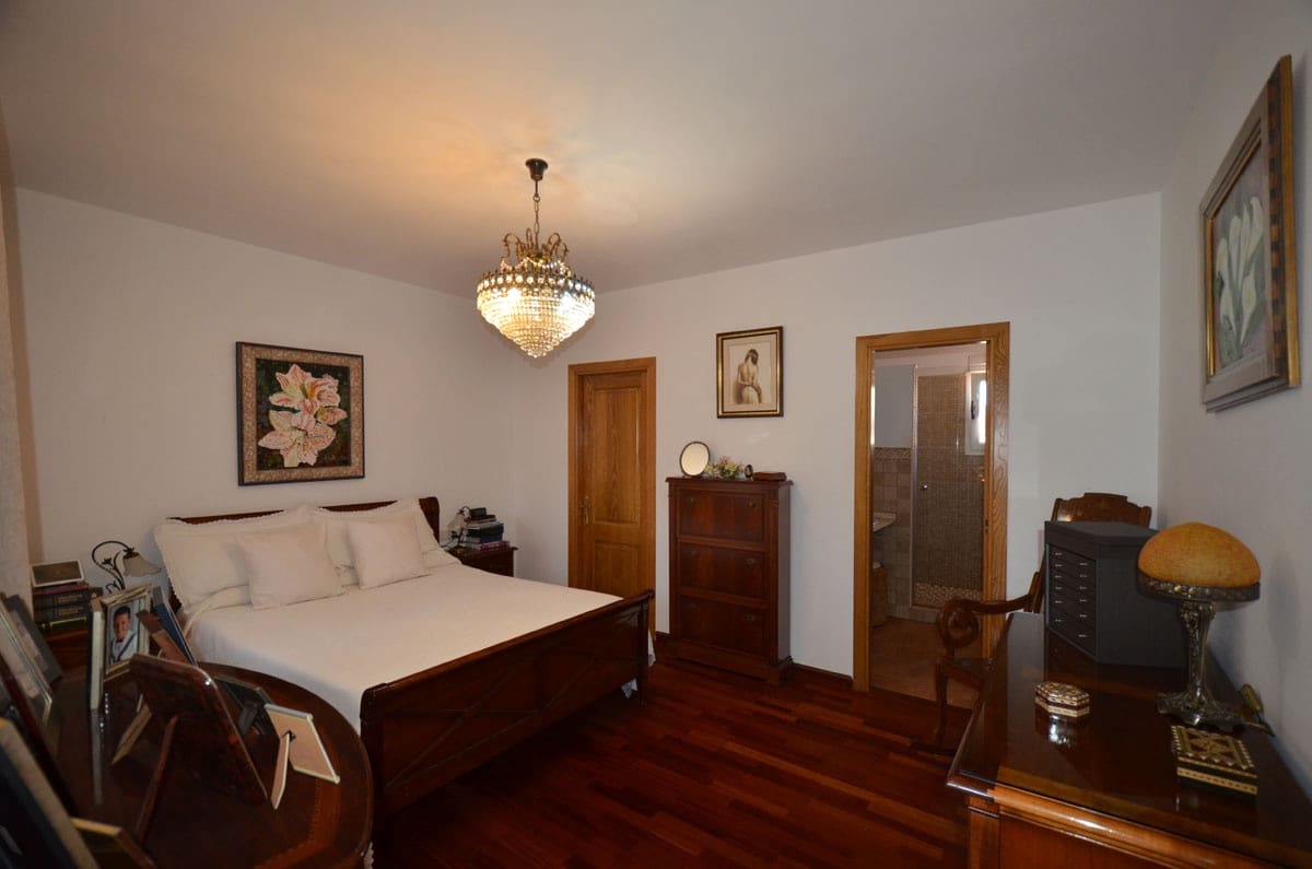 6 soveværelse Villa til salg i Puerto del Rosario med swimmingpool garage - € 590.000 (Ref: 5899498)