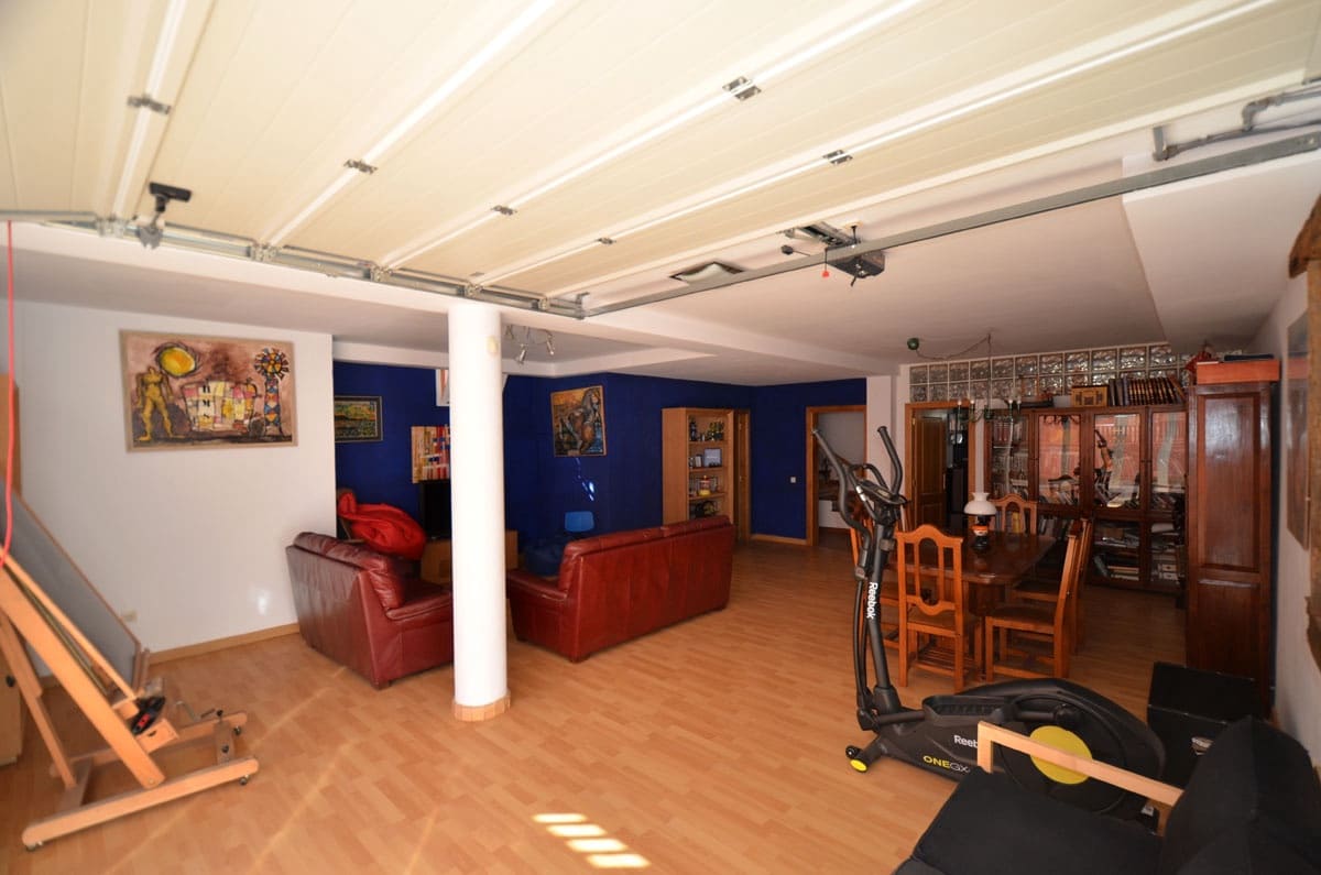 6 soveværelse Villa til salg i Puerto del Rosario med swimmingpool garage - € 590.000 (Ref: 5899498)