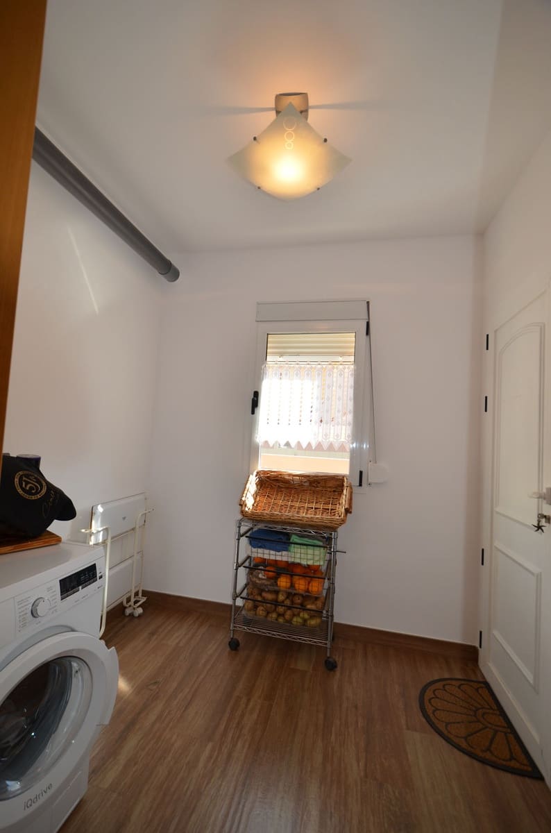 6 soveværelse Villa til salg i Puerto del Rosario med swimmingpool garage - € 590.000 (Ref: 5899498)