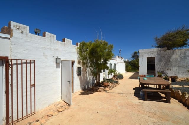 2 bedroom Finca/Country House for sale in Los Estancos, Puerto del Rosario with garage - € 360,000 (Ref: 7654772)