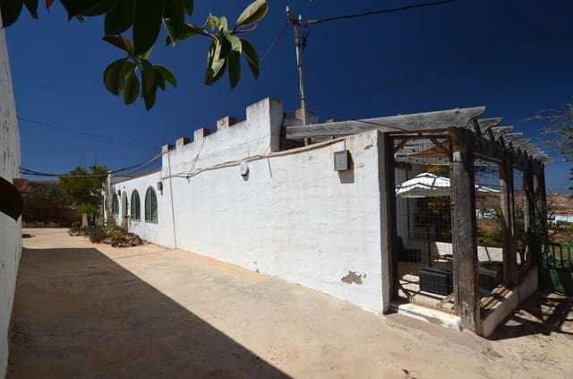 2 bedroom Finca/Country House for sale in Los Estancos, Puerto del Rosario with garage - € 360,000 (Ref: 7654772)