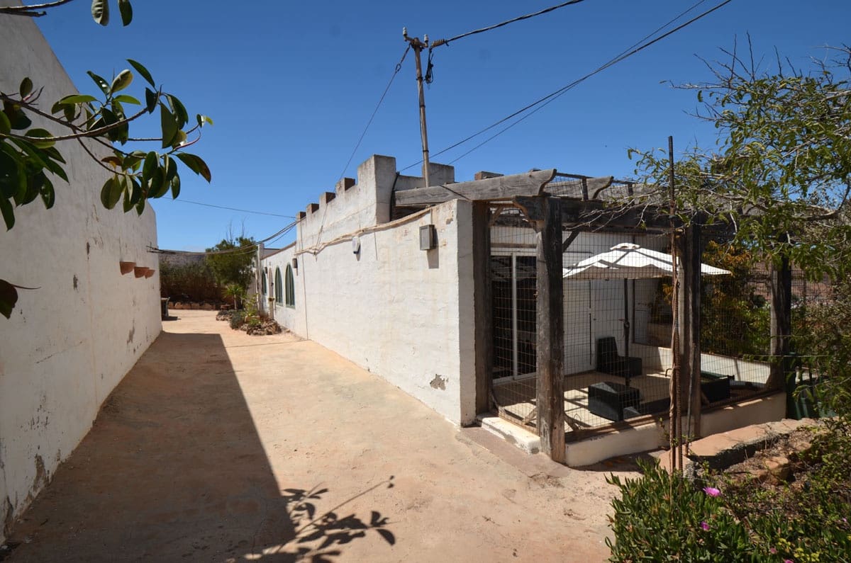 2 soveværelse Finca/Landehus til salg i Los Estancos med garage - € 360.000 (Ref: 7654772)