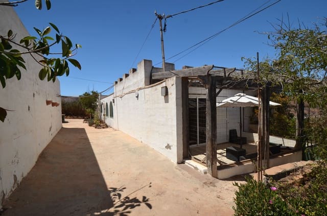 2 bedroom Finca/Country House for sale in Los Estancos, Puerto del Rosario with garage - € 360,000 (Ref: 7654772)