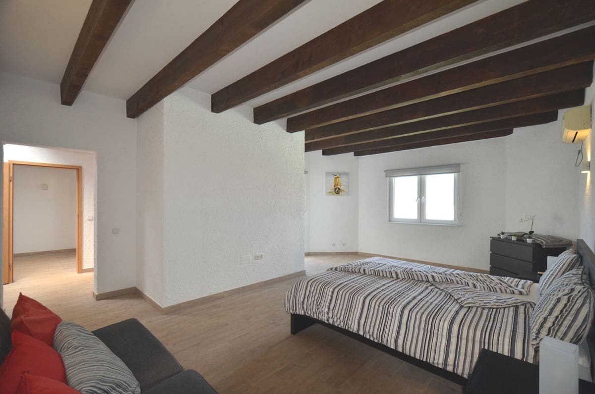 6 soveværelse Villa til salg i Parque Holandes med swimmingpool garage - € 895.000 (Ref: 7659232)