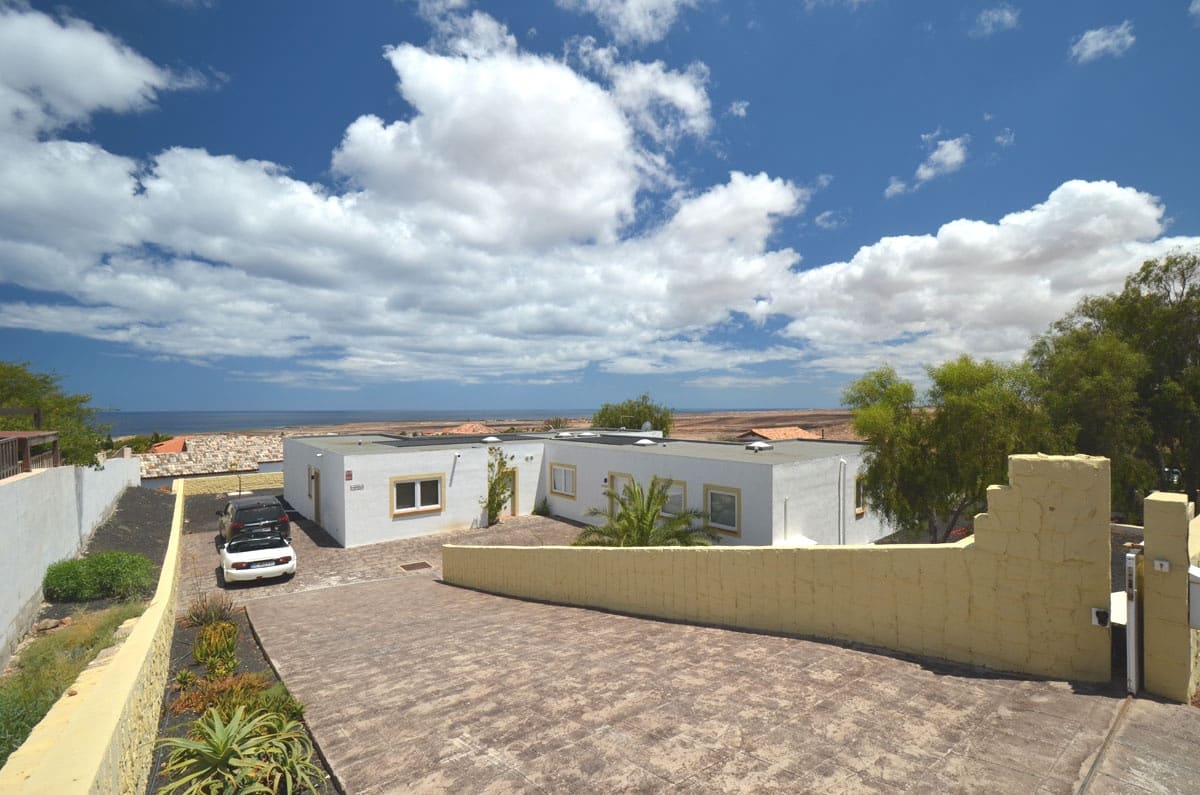 6 soveværelse Villa til salg i Parque Holandes med swimmingpool garage - € 895.000 (Ref: 7659232)