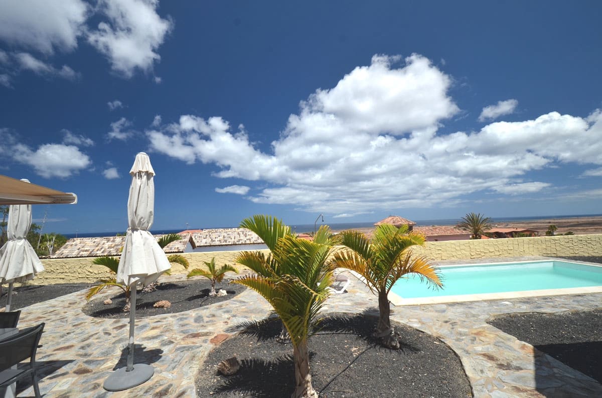 6 soveværelse Villa til salg i Parque Holandes med swimmingpool garage - € 895.000 (Ref: 7659232)