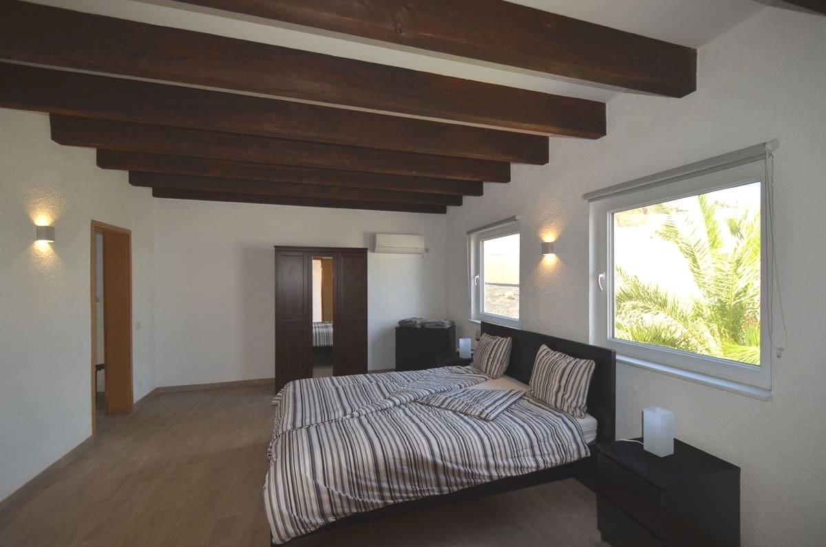 6 soveværelse Villa til salg i Parque Holandes med swimmingpool garage - € 895.000 (Ref: 7659232)