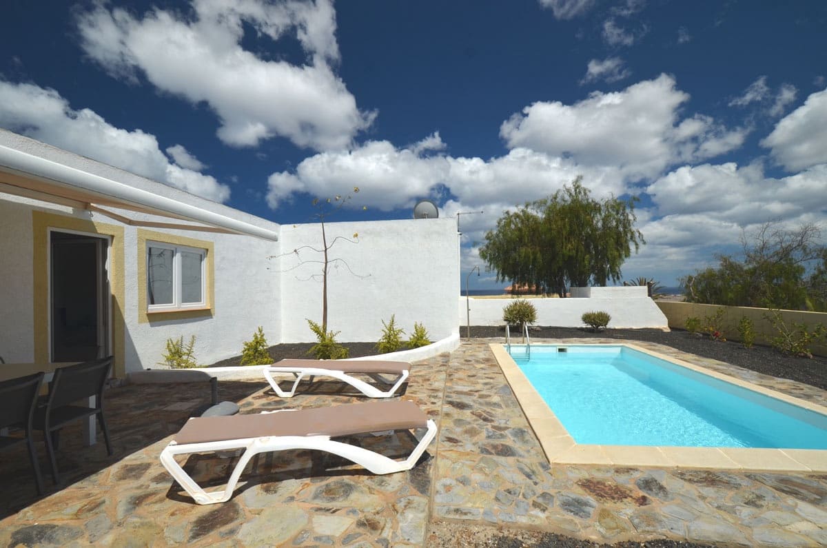 6 soveværelse Villa til salg i Parque Holandes med swimmingpool garage - € 895.000 (Ref: 7659232)