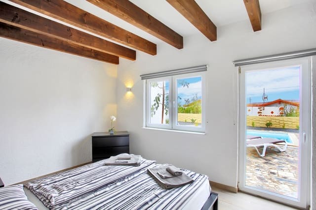 6 slaapkamer Villa te koop in Parque Holandés, La Oliva met zwembad garage - € 895.000 (Ref: 7659232)