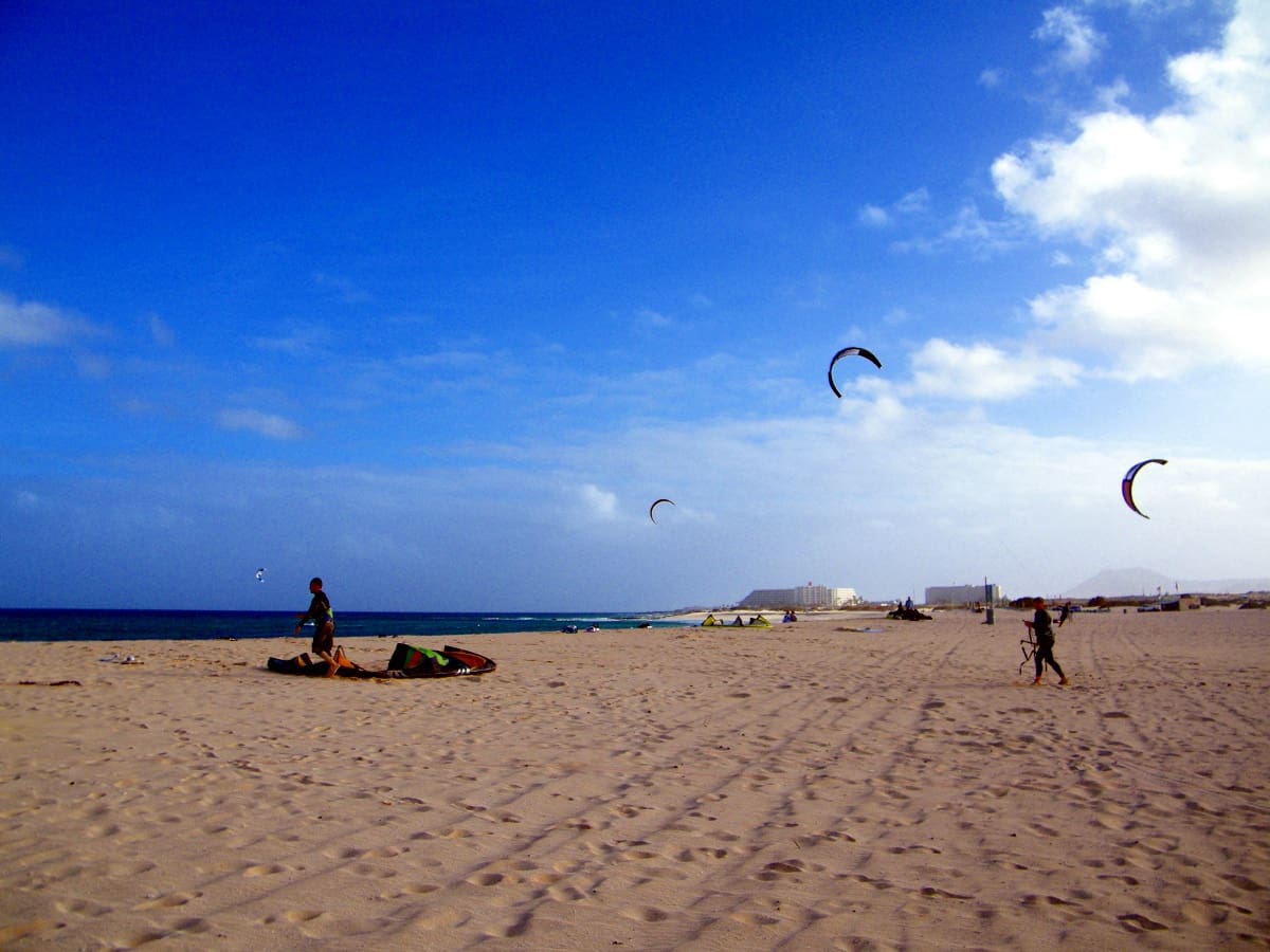 6 soveværelse Villa til salg i Parque Holandes med swimmingpool garage - € 895.000 (Ref: 7659232)