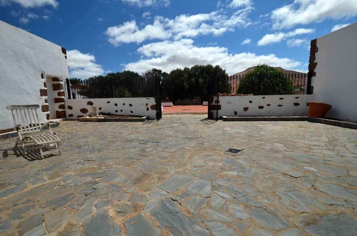 5 soveværelse Finca/Landehus til salg i Tetir med swimmingpool garage - € 1.260.000 (Ref: 7819515)