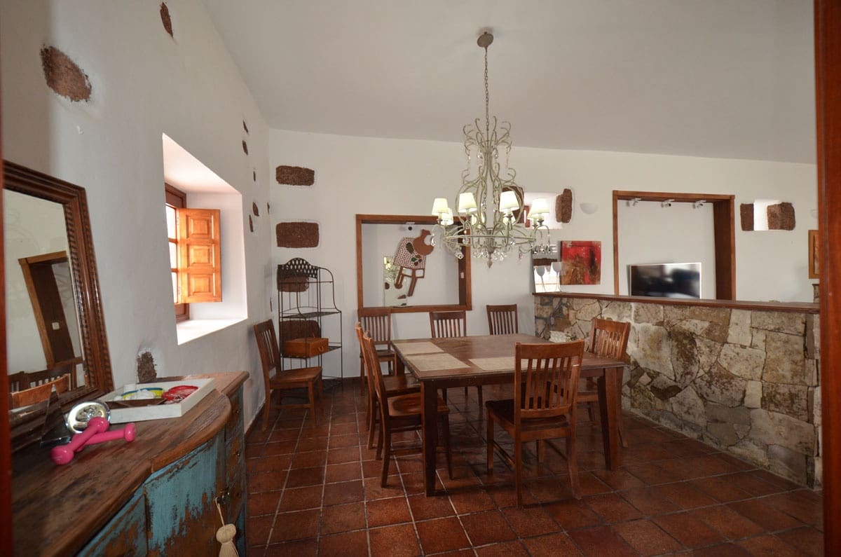 5 soveværelse Finca/Landehus til salg i Tetir med swimmingpool garage - € 1.260.000 (Ref: 7819515)